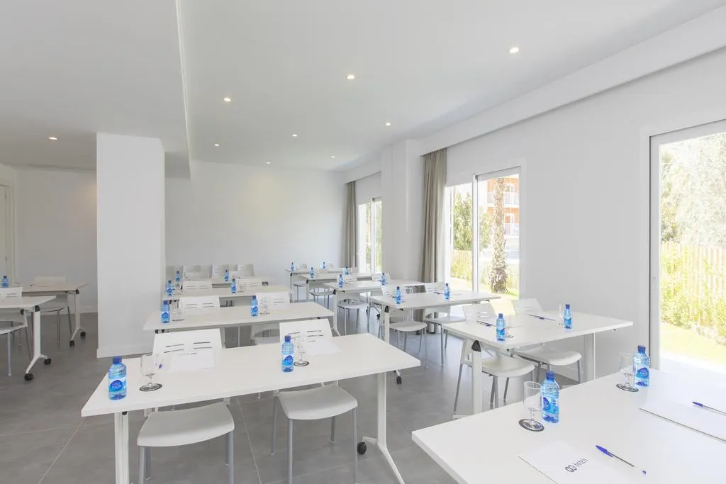 Conferences, HM Martinique, Majorca