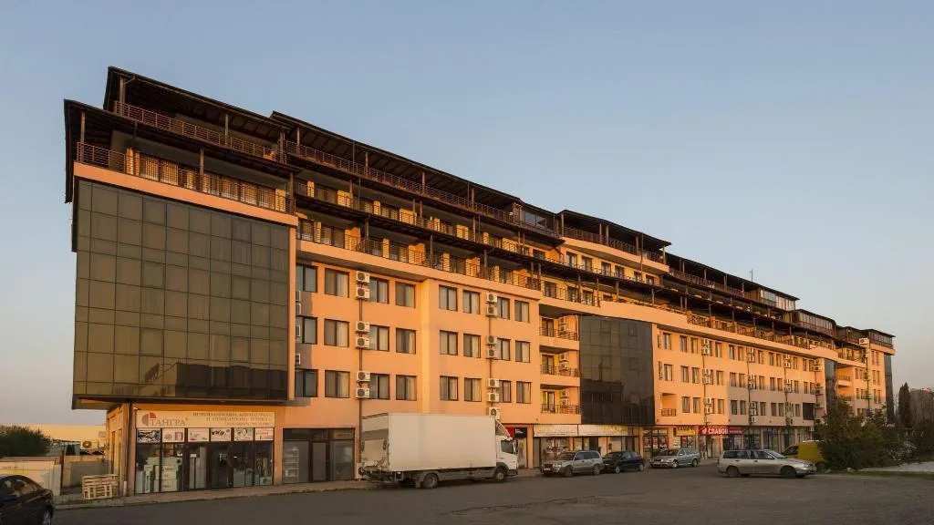 Sports and Entertainment, Hotel Avenue, Bourgas