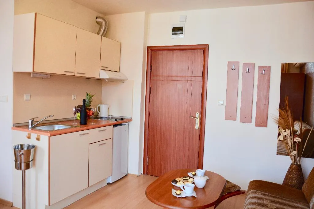 STUDIO STANDARD Room, Rainbow 2 holiday complex, Bourgas