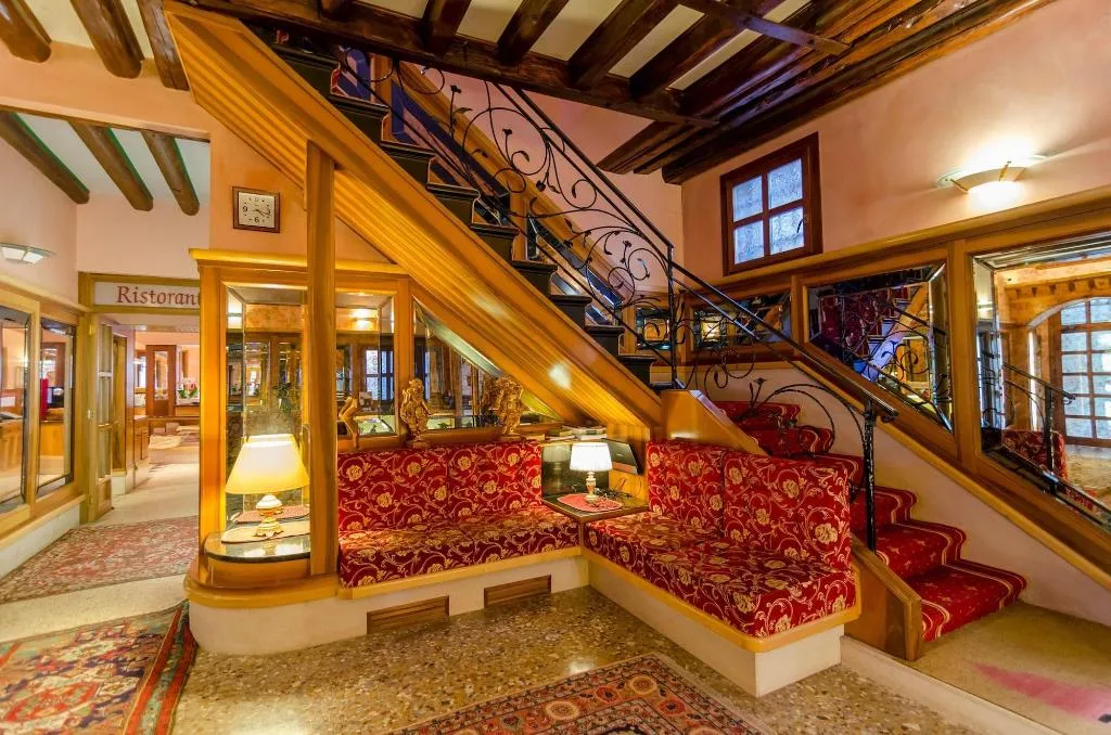 Lobby, Ca' Messner 5 Leoni, Venice