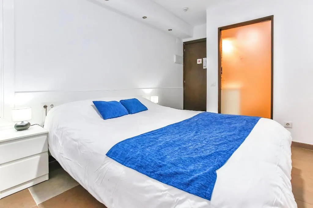 Room, Laramond Barcelona Rooms, Barcelona