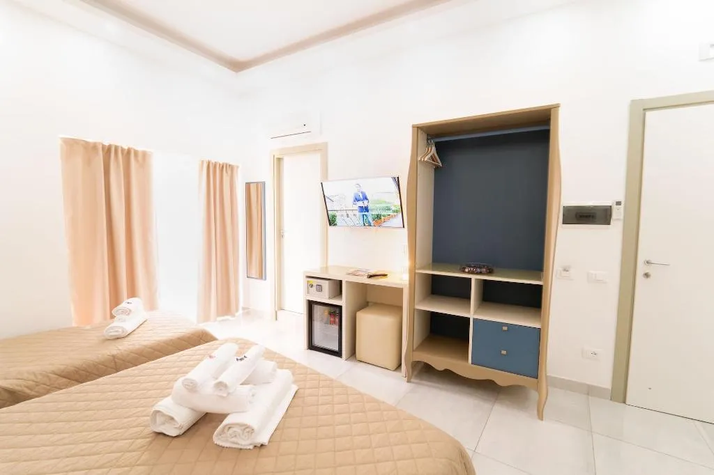 Room, P.C. Boutique H. Napoli Centro, Naples