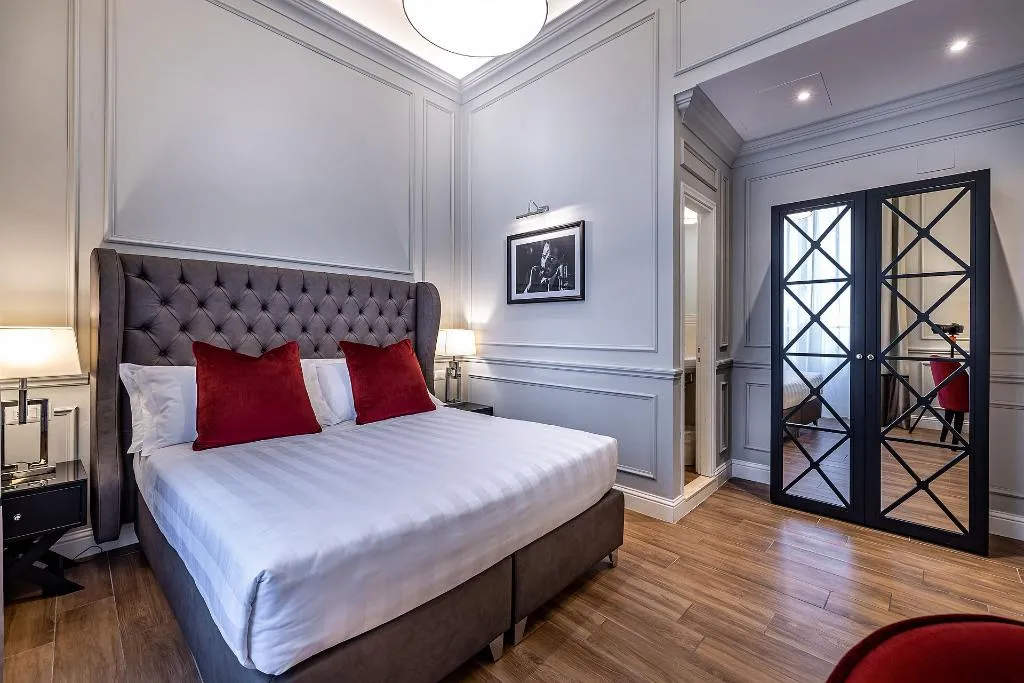 DOUBLE SUPERIOR Room, Hotel Ungherese Small Luxury Hotel, Florence