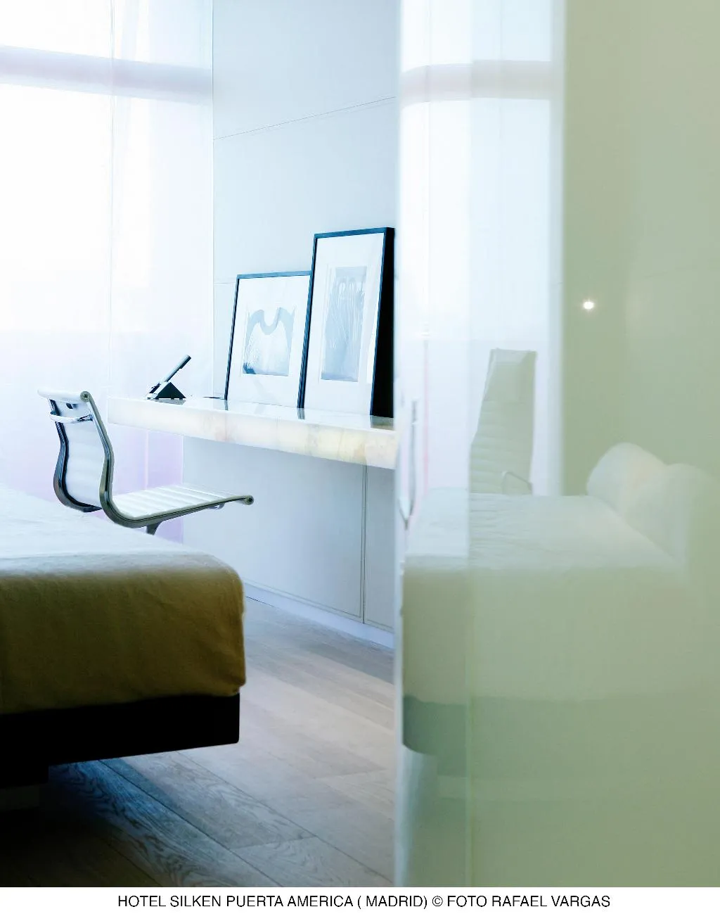 DOUBLE SINGLE USE STANDARD Room, Puerta America Madrid, Madrid