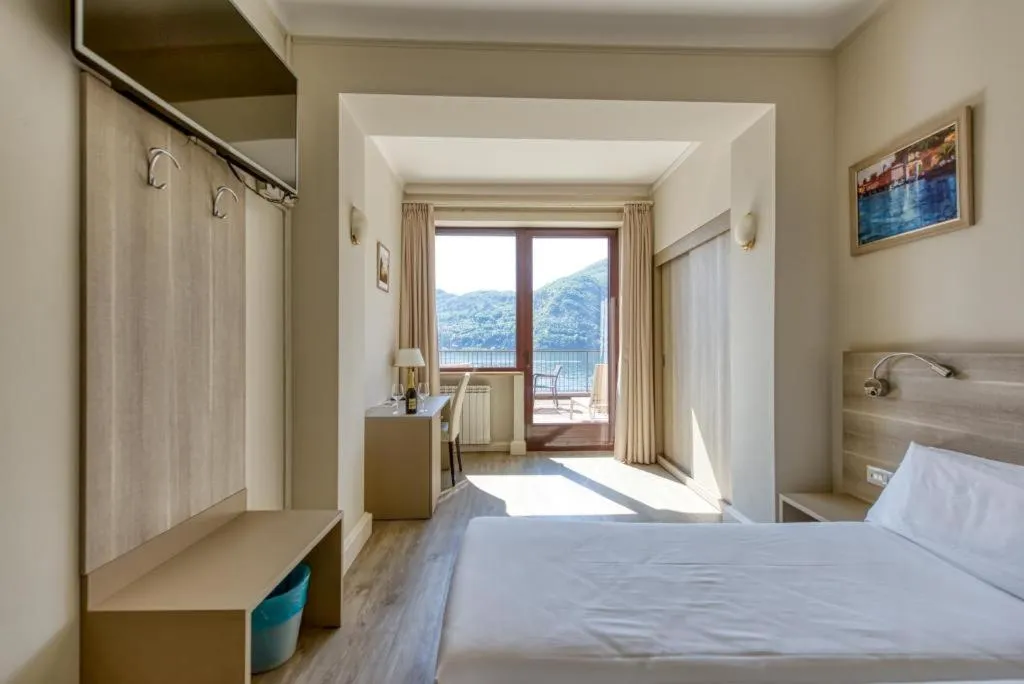 TWIN LAKE VIEW Room, Hotel Bazzoni et Du Lac, Milan