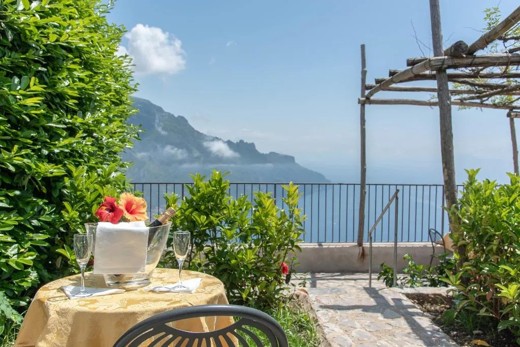 Room, Villa Amore, Naples