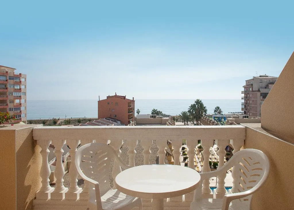 FAMILY ROOM SEA VIEW CAPACITY 5 Room, RH Casablanca Suites, Valencia