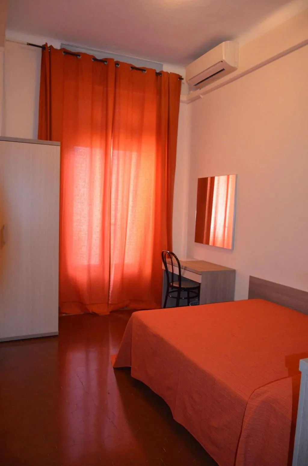 Room, Ilgiramondo, Milan