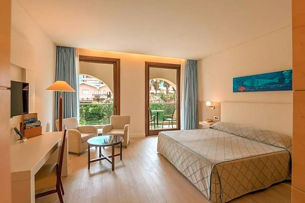 Double or Twin SUPERIOR GARDEN VIEW Room, Smy Carlos V Wellness and Spa Alghero, Alghero