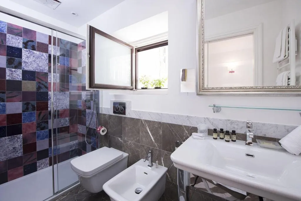 Room, La Bambagina, Naples