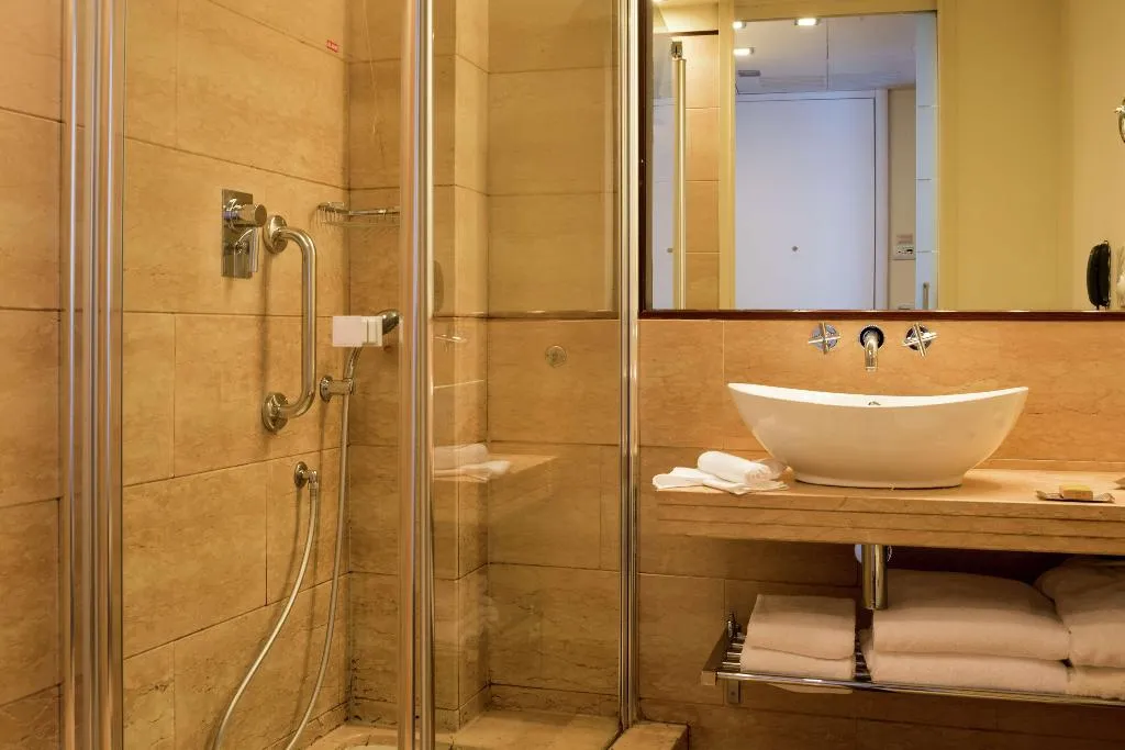 Room, DoubleTree by Hilton Florence Metropole, Florence