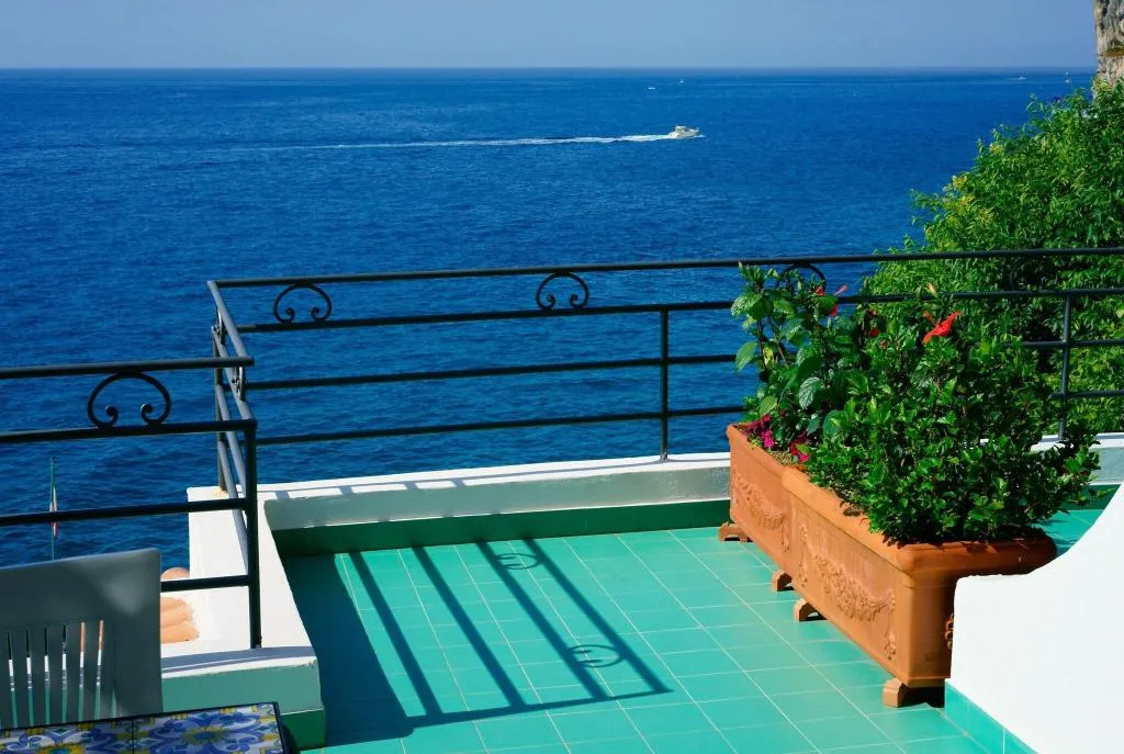 Terrace, Aurora, Naples