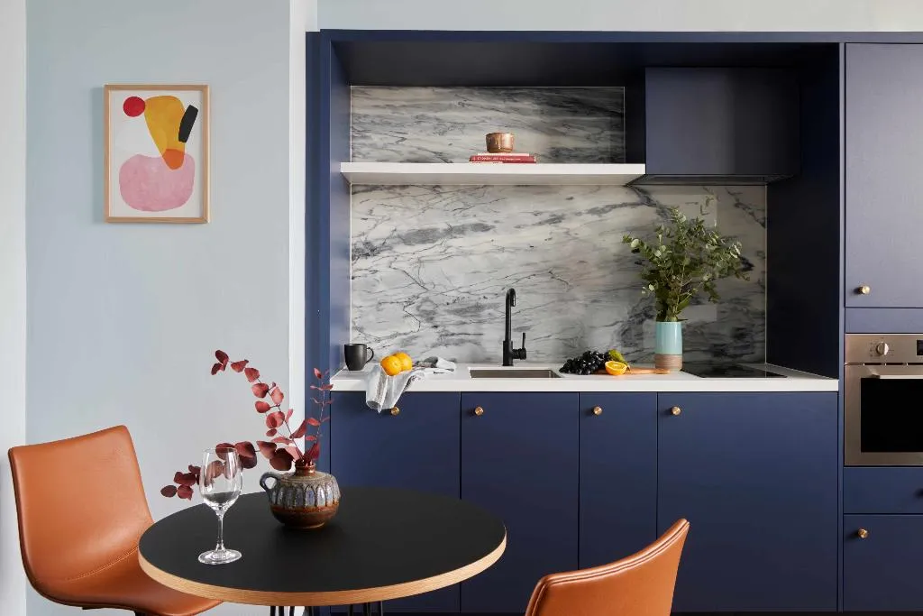APARTMENT CAPACITY 4 ONE BEDROOM Room, Beckett Locke, North Docks, Dublin