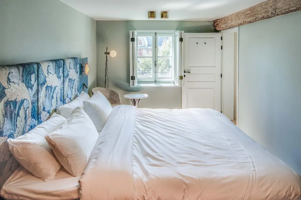 Double or Twin COMFORT Room, Hotel Monastere Maastricht, Amsterdam