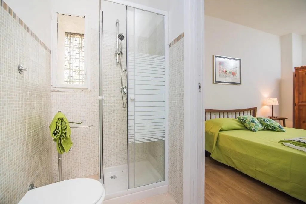 Room, Villa Degli Oleandri, Rome