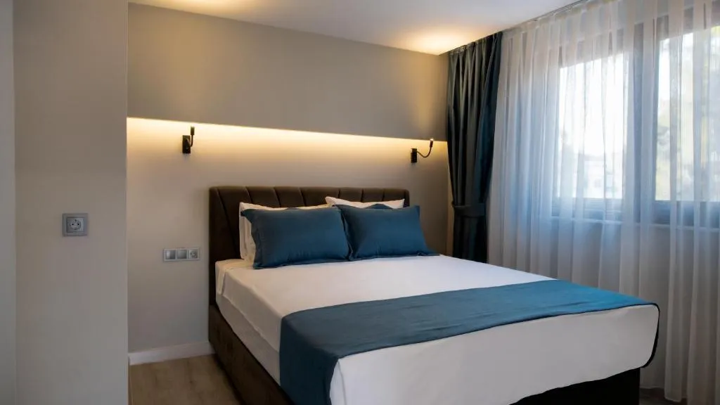 JUNIOR SUITE STANDARD Room, Opera Suites, Antalya