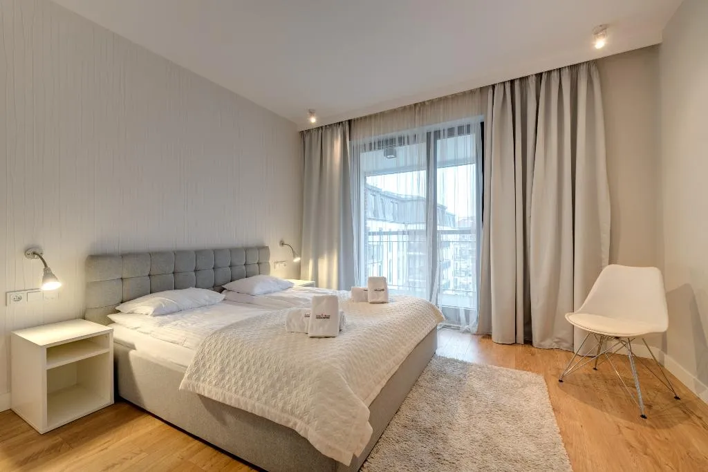 APARTMENT ONE BEDROOM Room, Dom & House - Apartments Old Town Szafarnia, Gdansk