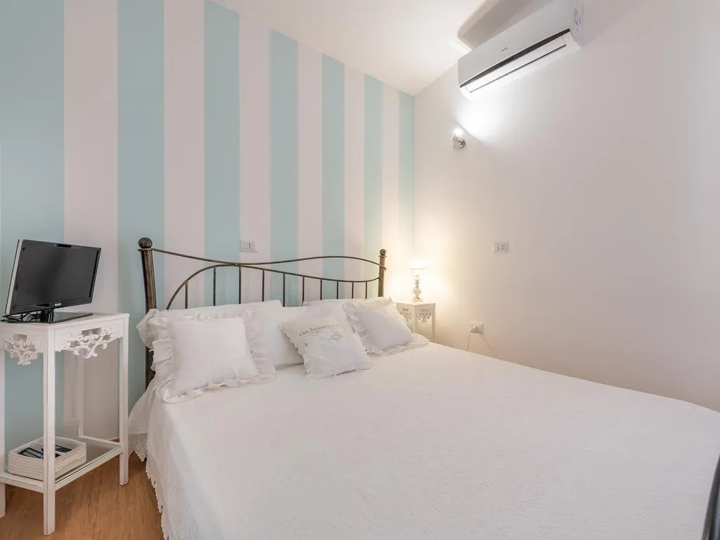 DOUBLE DELUXE Room, Villa Iole, Cagliari