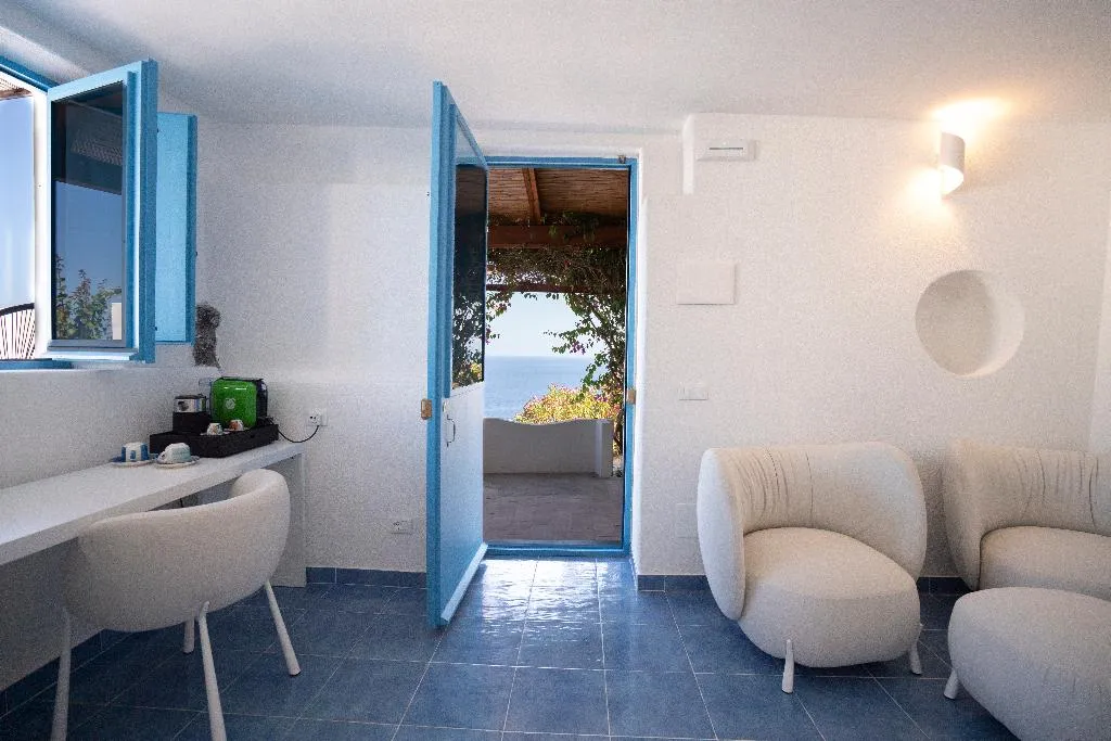 SUITE SEA VIEW Room, Borgo Del Cannitello Romantic Boutique Resort, Palermo