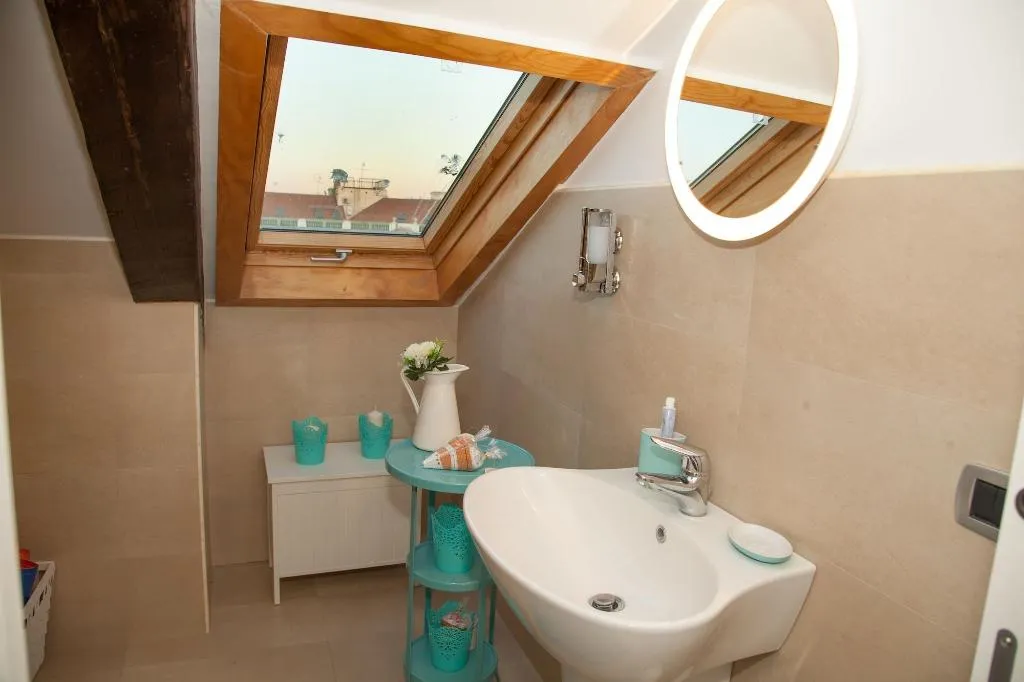 Room, Caesar B B Napoli, Naples