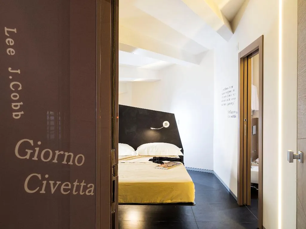 SINGLE ONE BEDROOM ONE BATHROOM Room, Duomo Suites & Spa, Catania
