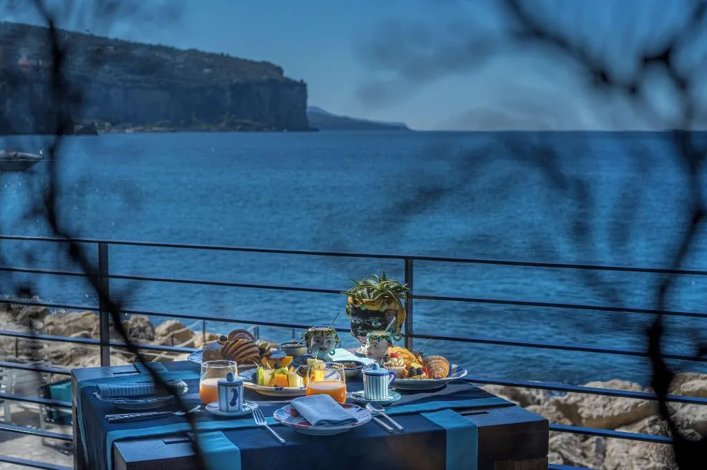 Room, Capo La Gala Hotel & Wellness, Naples