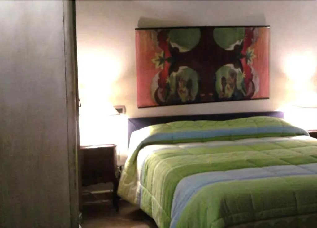 Room, Arco Ubriaco, Catania