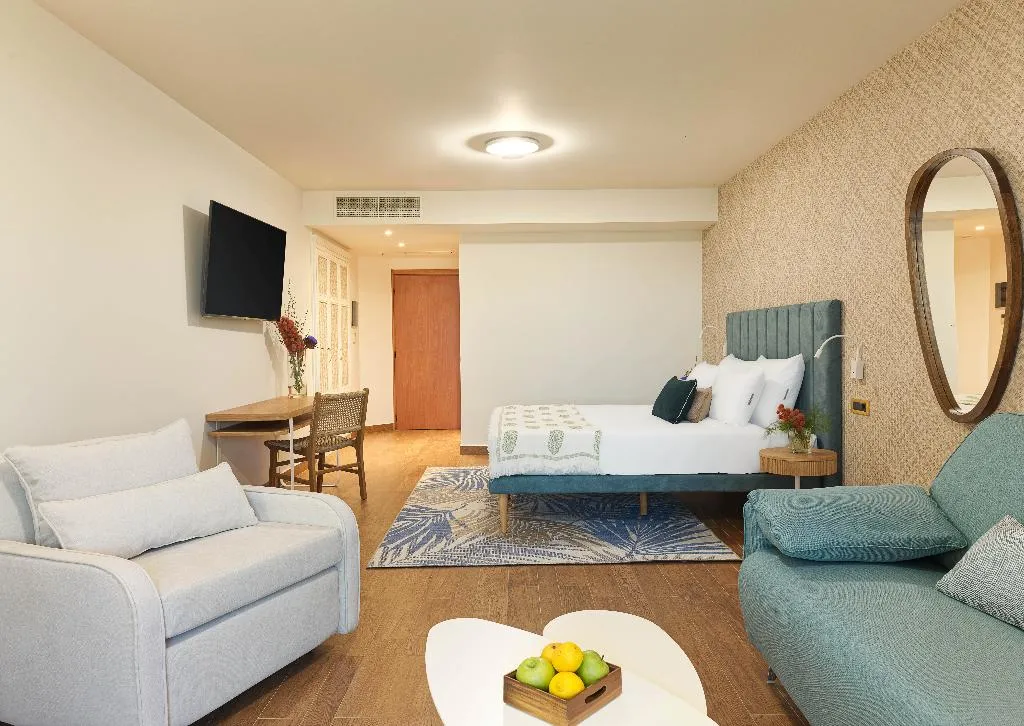 DOUBLE DELUXE POOL VIEW Room, Seafos Luxury Resort & Spa, Kalamata