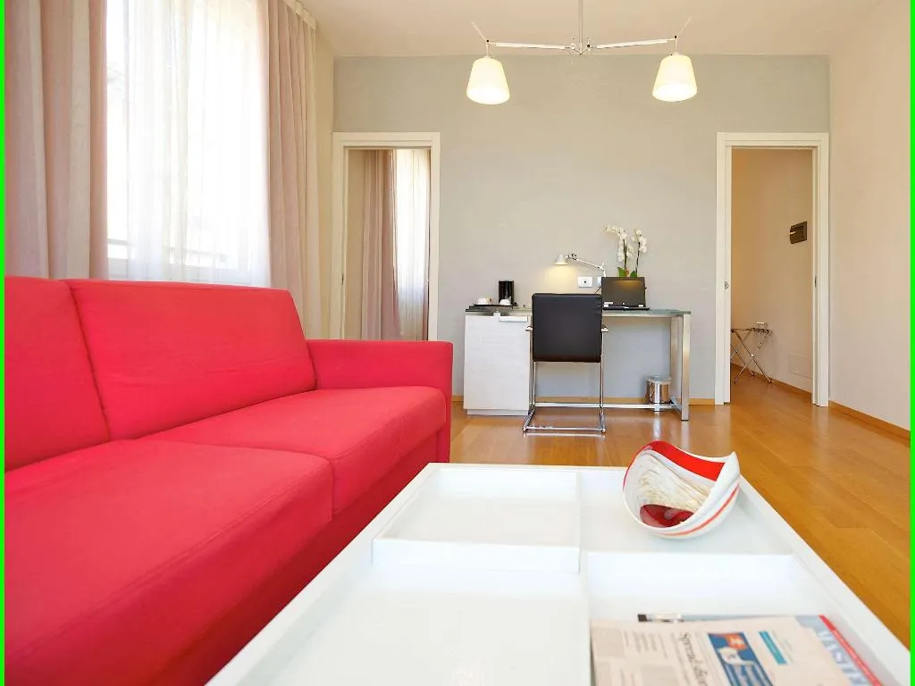 SUITE SUPERIOR KING BED Room, Mercure Milano Solari, Milan