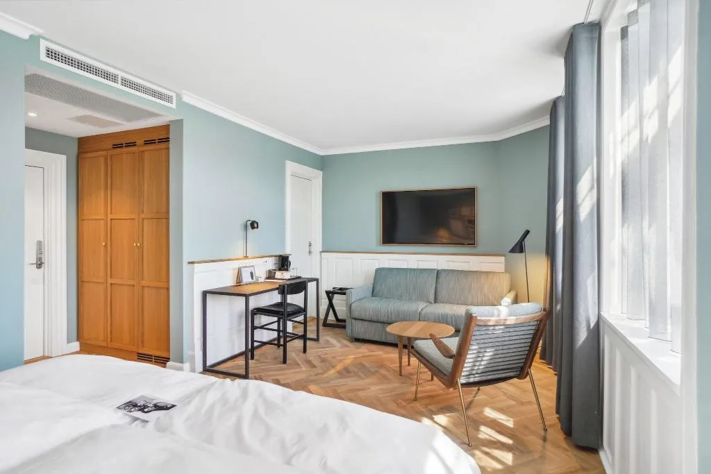 JUNIOR SUITE KING SIZE BED Room, Kong Arthur, Copenhagen