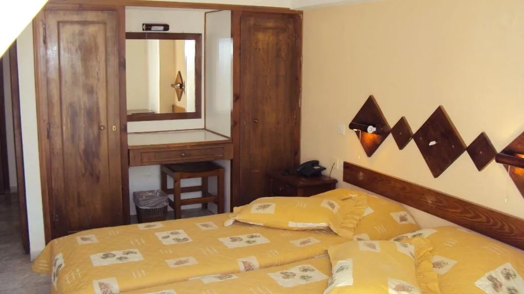 Room, Porto Castello, Santorini