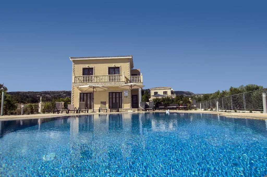 VILLA THREE BEDROOMS Room, Villa Agios Ilias, Cyprus