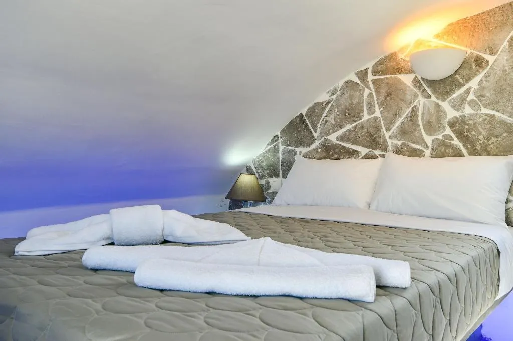Room, Sun Springs, Santorini