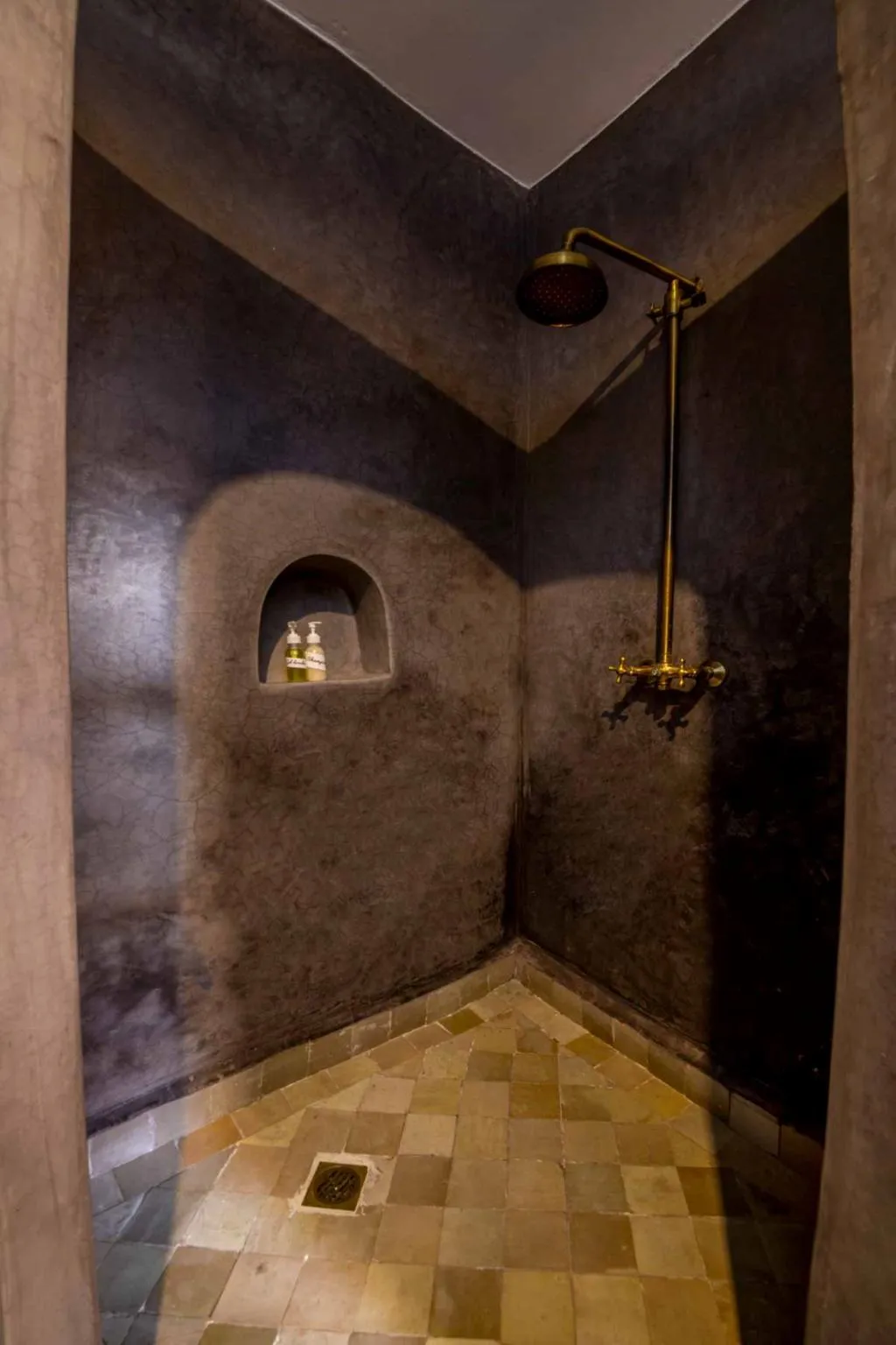 TRIPLE THREE BEDROOMS WITH AIR CONDITIONING Room, Riad 7 Saints, Marrakech