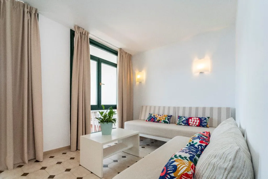 APARTMENT POOL VIEW ONE BEDROOM Room, Beach Club, Menorca