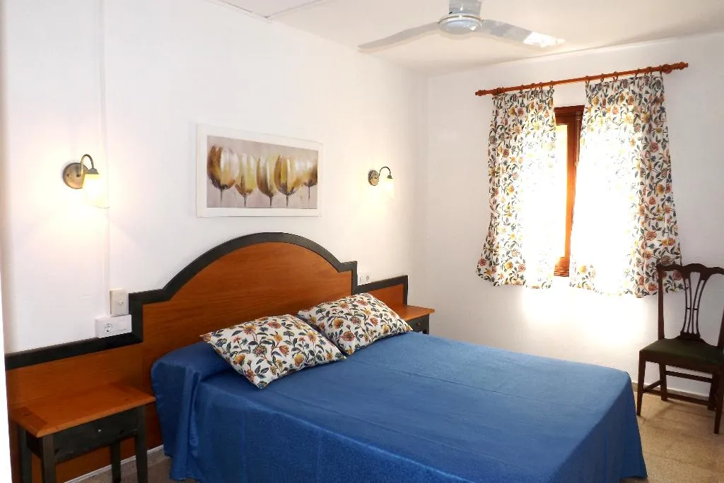 APARTMENT THREE BEDROOMS Room, Nure Cel Blau, Menorca