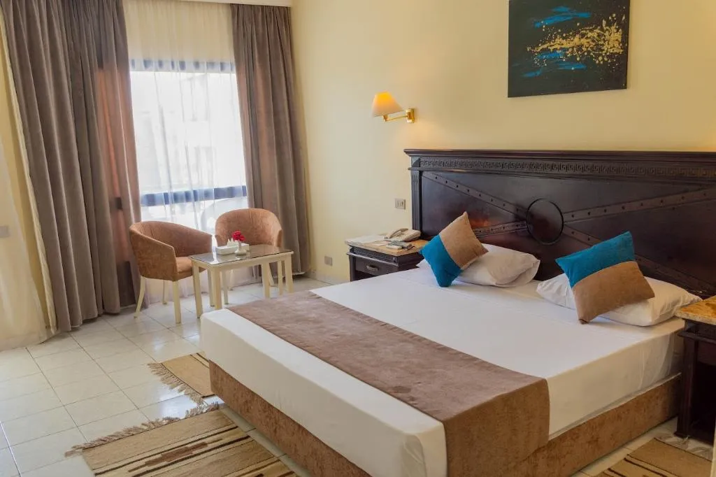 DOUBLE STANDARD Room, Cataract Sharm Resort, Red Sea Riviera