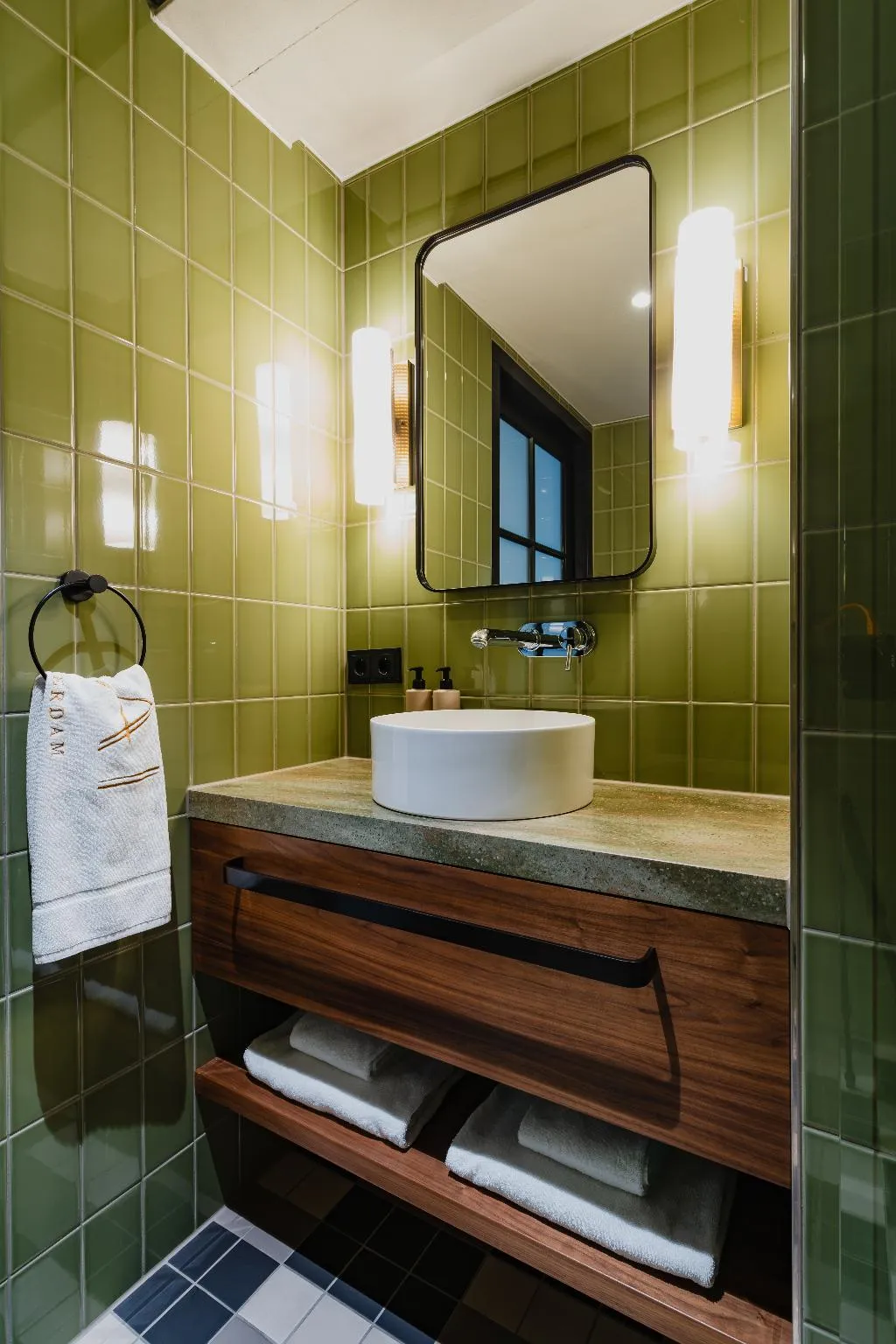 TRIPLE STANDARD Room, Hotel MAI Amsterdam, Amsterdam