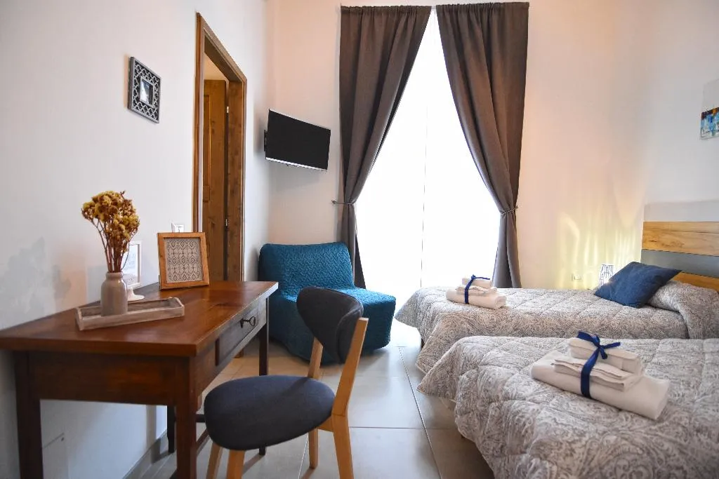 Double or Twin DUPLEX SUPERIOR Room, B&B Crianza, Naples