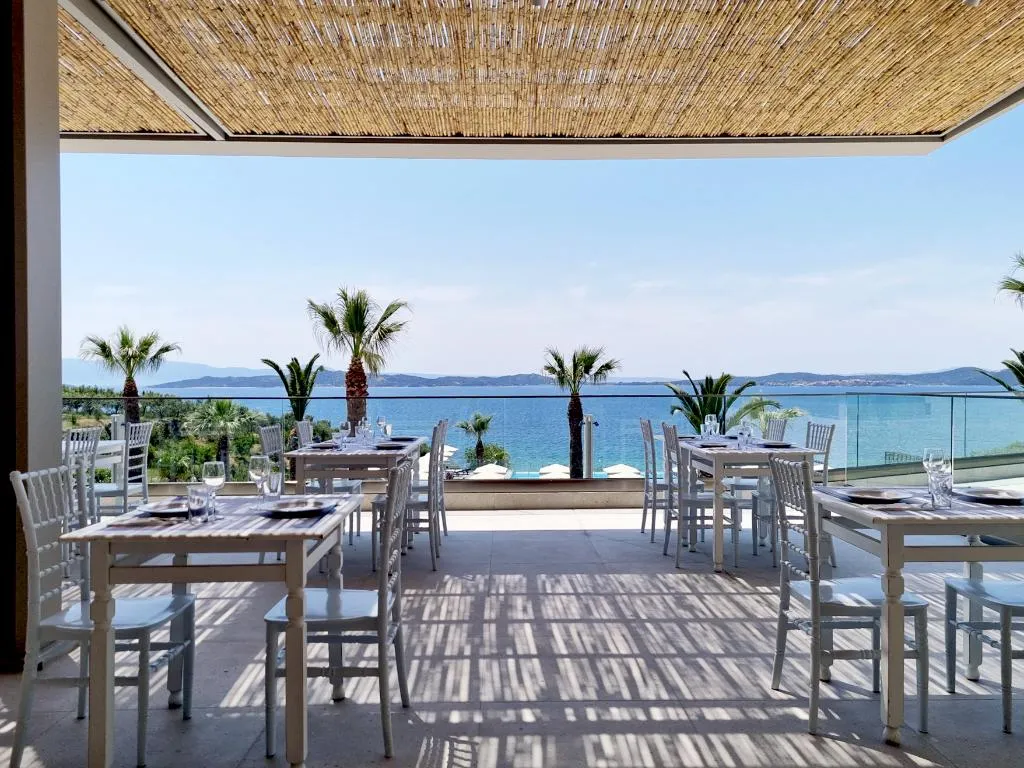 Restaurant, Akrathos Beach Hotel, Thessaloniki