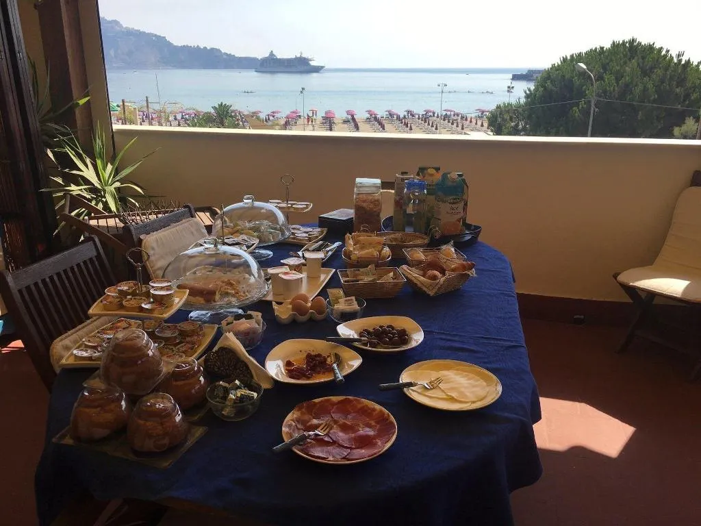 Restaurant, B&B Baia delle Sirene, Catania