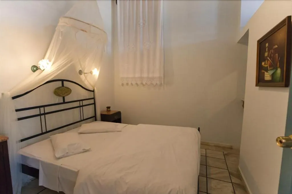 Room, Pandora Suites, Crete