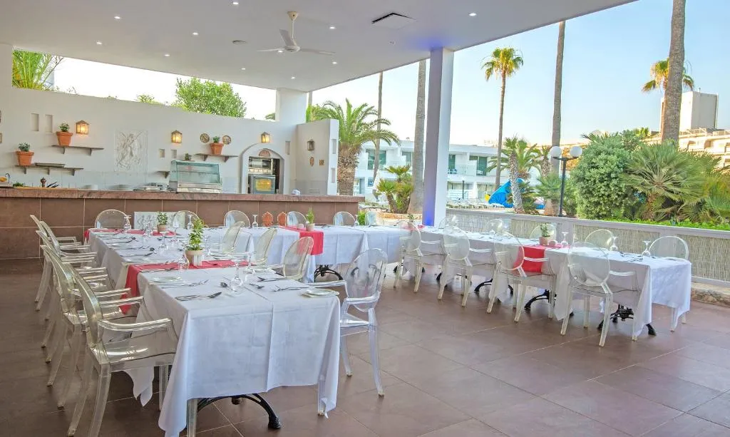 Restaurant, The Dome Beach Hotel & Resort, Cyprus