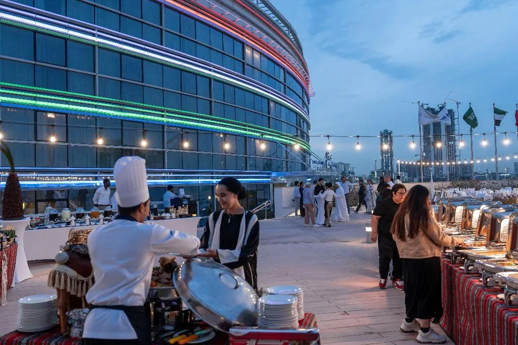 Restaurant, Park Inn by Radisson Dubai Motor City, Dubai