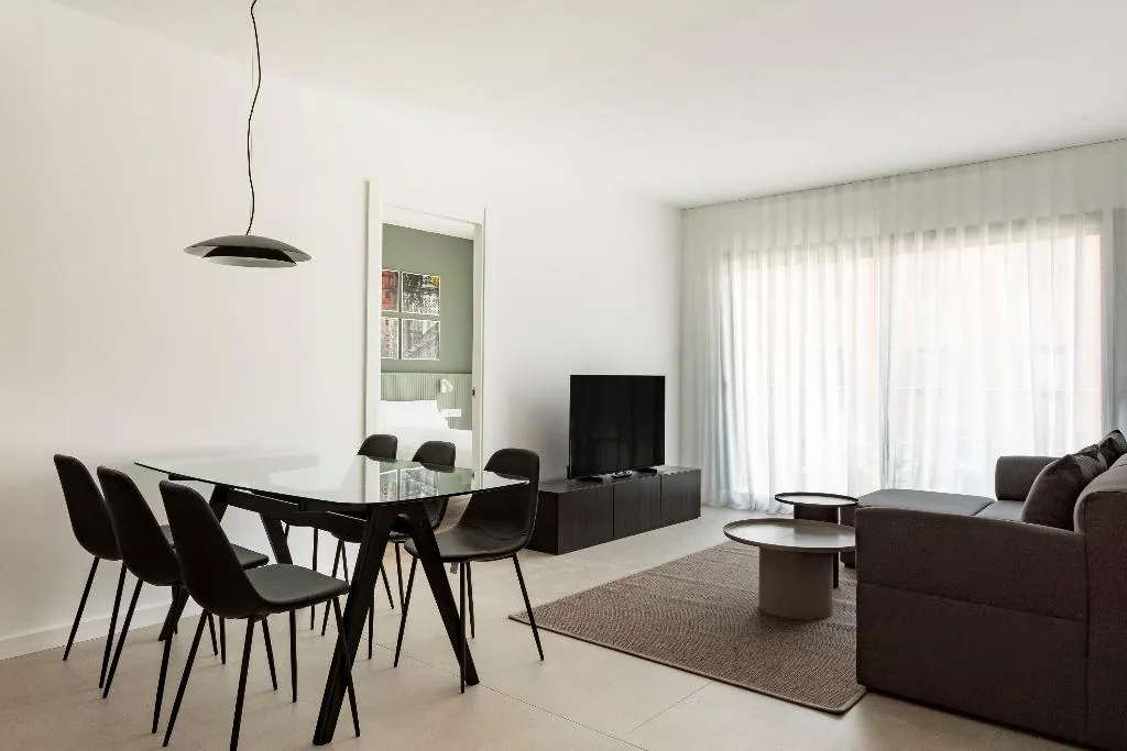 FAMILY ROOM STANDARD Room, Europa Apartments, Barcelona