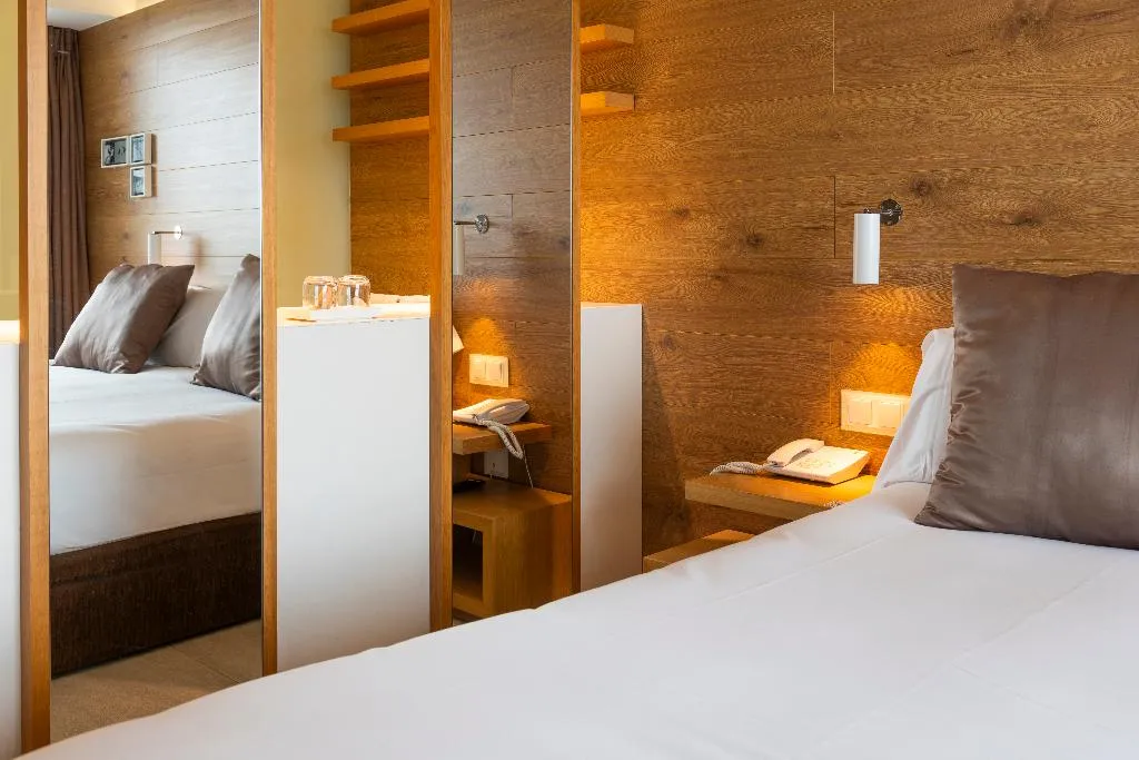 DOUBLE SUPERIOR Room, Leonardo Boutique Hotel Port Portals - Adults only, Majorca