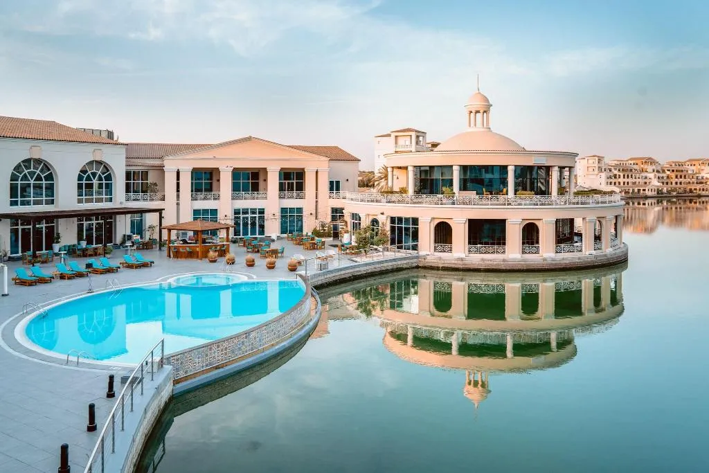Pool, Marriott Executive Apts Dubai, Green Community, Dubai