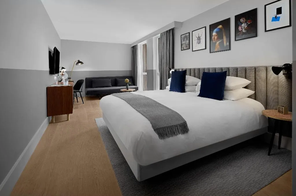 SINGLE PREMIUM KING BED Room, Kimpton De Witt Amsterdam, Amsterdam