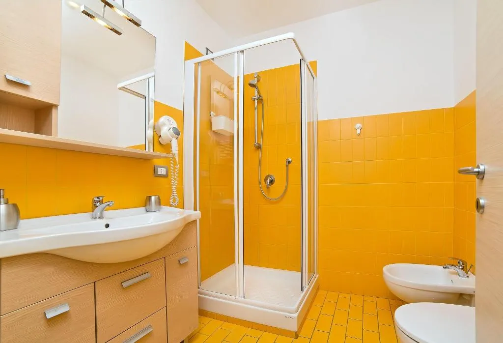 Room, Demariahouse, Naples