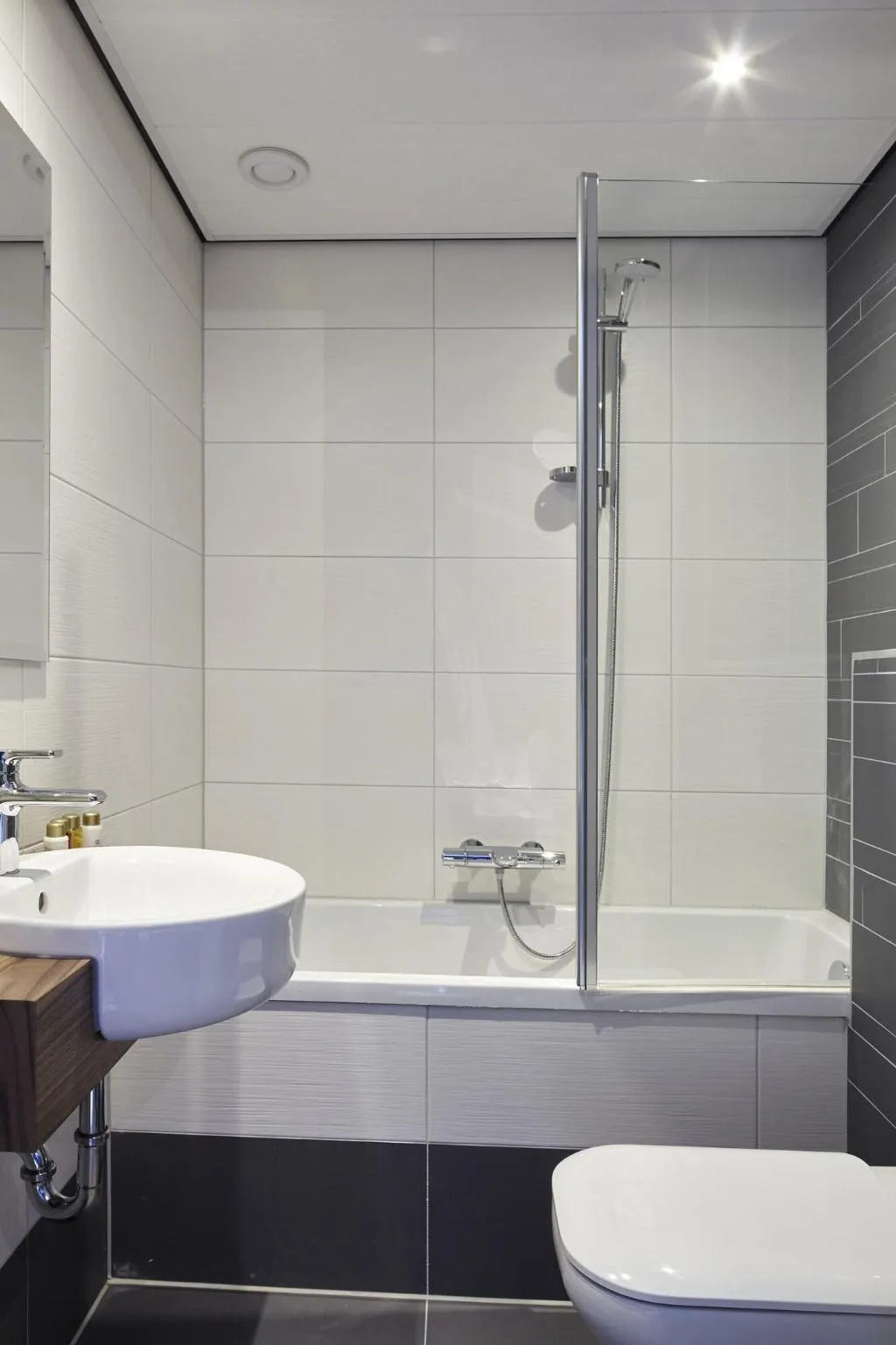 DOUBLE WITH BALCONY Room, The Muse Amsterdam, Amsterdam